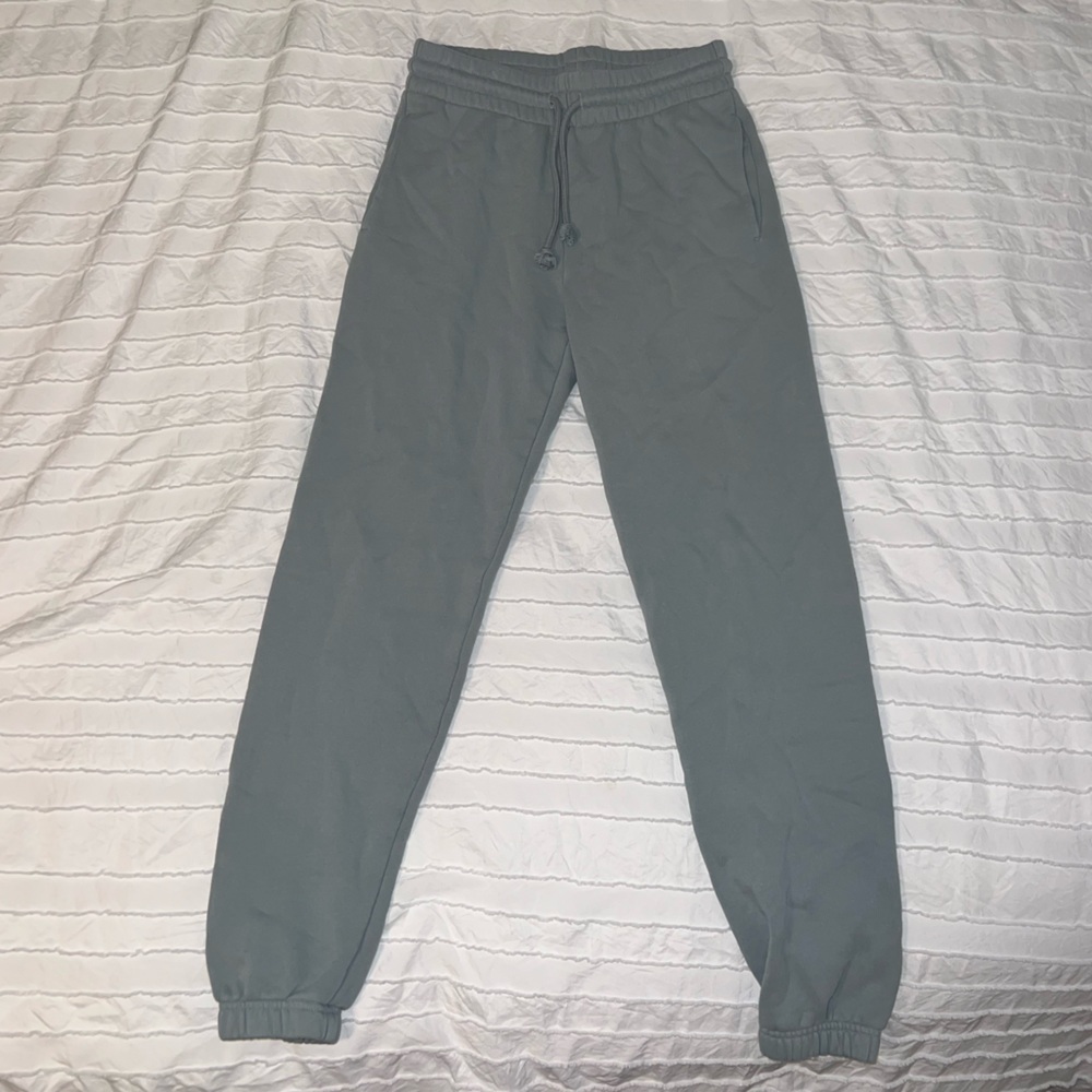 Aritzia TNA Cozy AF Sweatpants